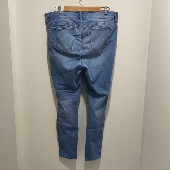 Torrid Premium Stretch Ultra Skinny Distressed Blue Jeans Size 18R - Picture 5 of 5